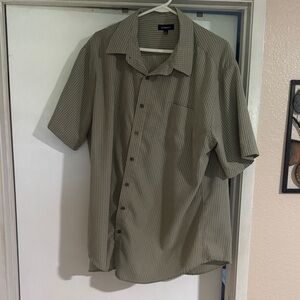 Men’s Croft and Barrow Button Up